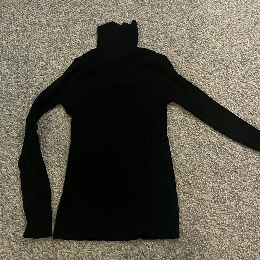 Size small fashion nova black turtle neck